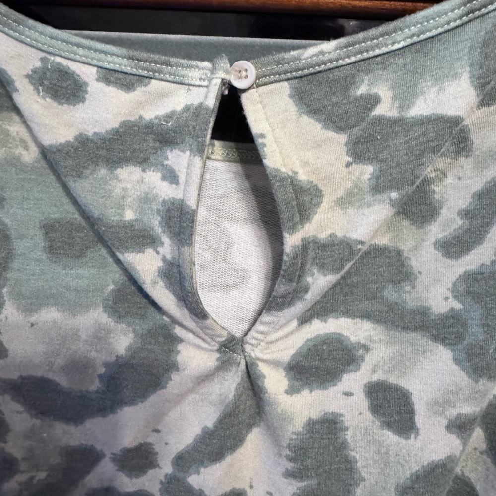 Stylish Camouflage Animal print Print Romper Size M NWOT - Picture 4 of 10
